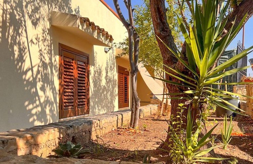 Porto Palo House | 2 bedroom accommodation in Menfi -AG-