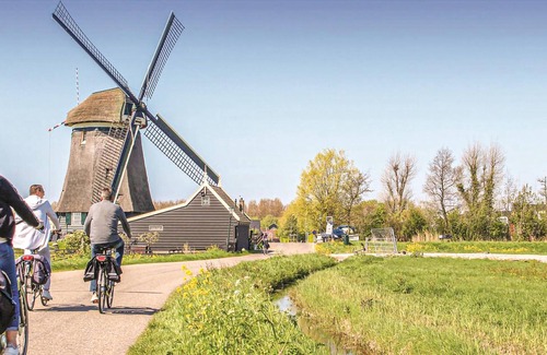 Municipality of Uitgeest Boat Rental | 2 bedroom accommodation in Uitgeest