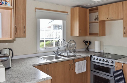 Cowes Cottage | 2 bedroom accommodation in Thorness, near Cowes