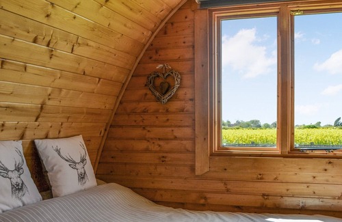 Withernsea Cottage | 2 bedroom accommodation in Hollym