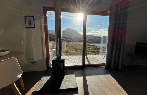 Kylesku Cottage | 2 bedroom accommodation in Kylesku, near Lairg