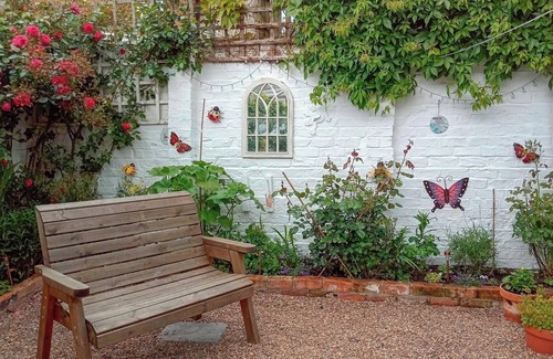Louth Cottage | 2 bedroom accommodation in Louth