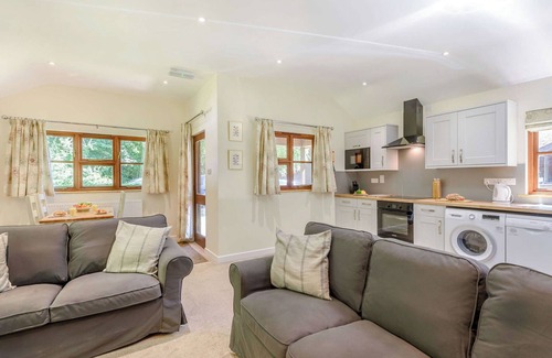 Kilcot Ski Chalet | 2 bedroom accommodation in Kilcot, Newent