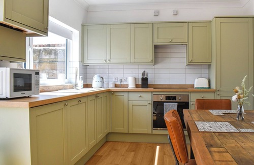 Redcar Cottage | 2 bedroom accommodation in Redcar, near Saltburn-by-the-sea