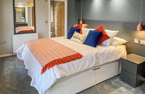 St. Florence Cabin | 2 bedroom accommodation in St Florence, Tenby