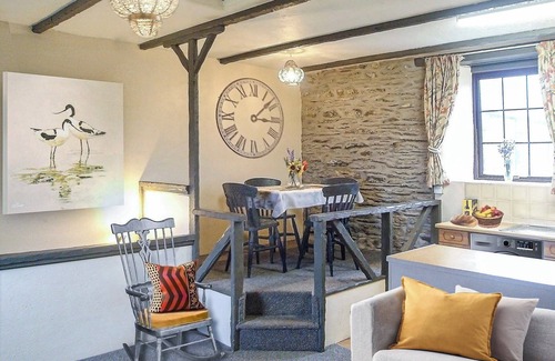 Truro Cottage | 2 bedroom accommodation in Penmount, near Truro