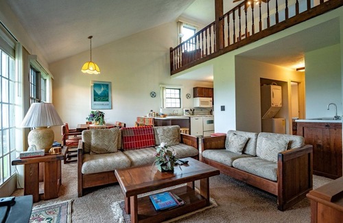 Davis House | 2 bedroom accommodation in Davis