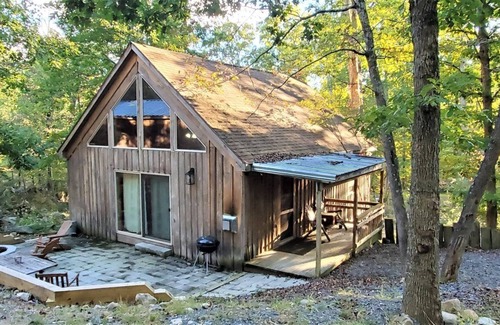 Luray Cabin | 2 bedroom accommodation in Luray