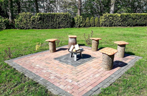 Flammersfeld House | 2 bedroom amazing home in Flammersfeld