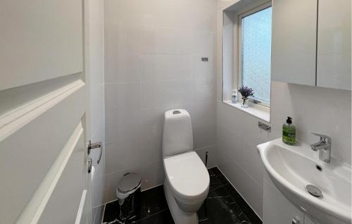 Fylsta House | 2 Bedroom Amazing Home In Kumla