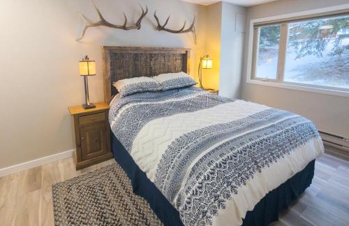 East Kootenay Apartment | 2 Bedroom and Wall Bed Mountain Getaway Ski In Ski Out Condo with Hot Pools Sleeps 8