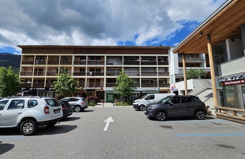 Saint-Jean-de-Sixt Apartment | 2-bedroom apartment in the village square