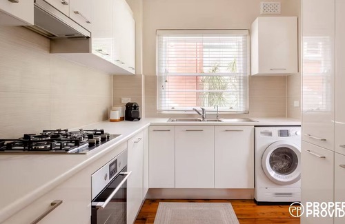 Wollstonecraft Apartment | 2 Bedroom apartment located in Woollstonecraft!