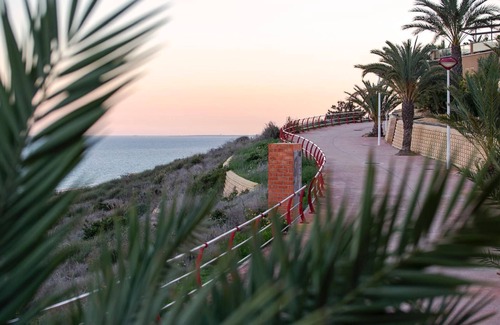 Los Arenales del Sol Apartment | 2-bedroom apartment near Alicante with spacious terrace, 5 min to the beach