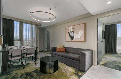 Melbourne Central Business District Apartment | 2 Bedroom Apartment at Rosslyn Street Melbourne