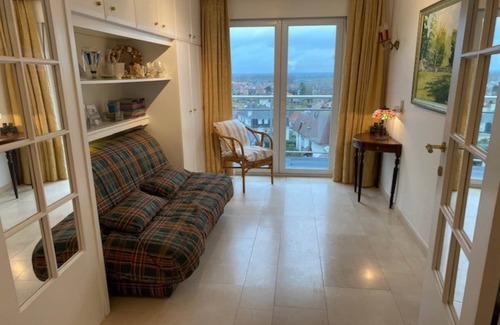 Knokke Apartment | 2 bedroom apartment with beach cabin