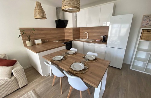 Aubervilliers Apartment | 2 Bedroom Apartment in Aubervilliers