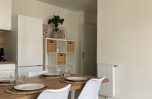 Aubervilliers Apartment | 2 Bedroom Apartment in Aubervilliers