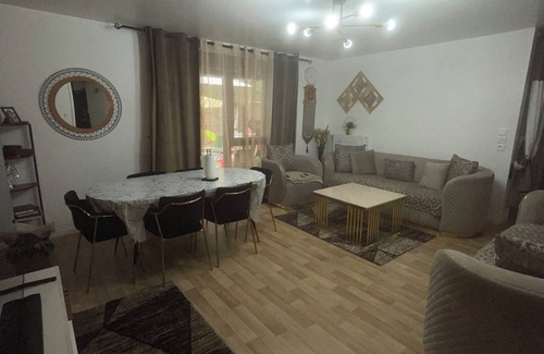 Aubervilliers Apartment | 2 Bedroom Apartment in Aubervilliers