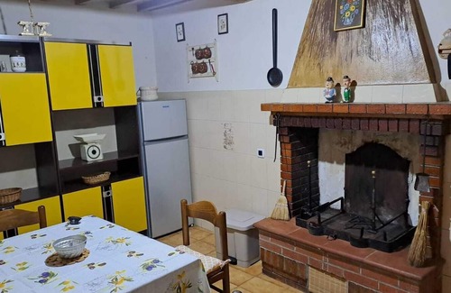 Semproniano Apartment | 2 bedroom apartment in Semproniano