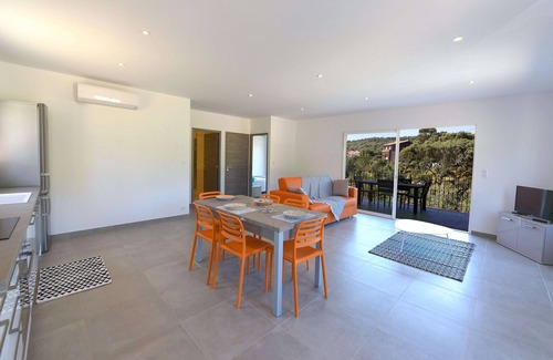 Olmeto Apartment | 2 bedroom apartment 200 meters from the beach terrace wifi