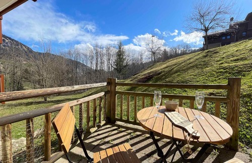 Flumet Apartment | 2-bedroom apartment at ski slopes with indoor pool