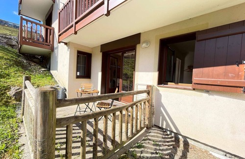 Flumet Apartment | 2-bedroom apartment at ski slopes with indoor pool