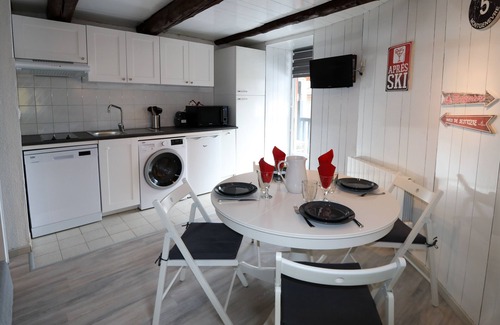 Montgenevre Apartment | 2 bedroom apartment overlooking the slopes