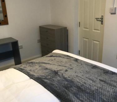 Plymouth Apartment | 2 bedroom apartment