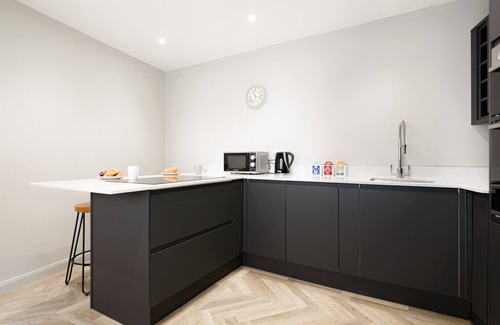 Shrewsbury Apartment | 2 Bedroom Apartment with Sun Terrace
