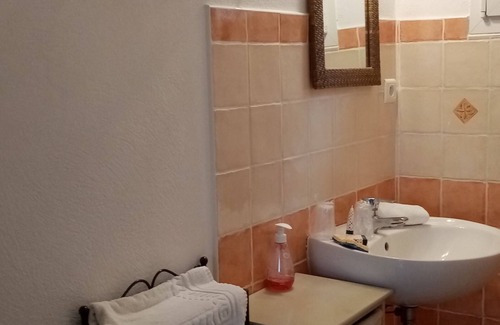 Malaucene Apartment | 2 Bedroom Apartment in Malaucene