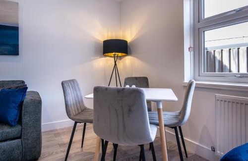 Basingstoke Apartment | 2 Bedroom Apartment - In the Heart of Basingstoke