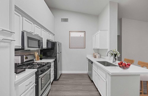 Las Vegas Apartment | 2-bedroom apartment in delightful Las Vegas with AC, fitness room