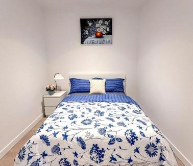 Melbourne Central Business District Apartment | 2-Bedroom Apartment in Melbourne CBD with Balcony, Pool & Gym Access