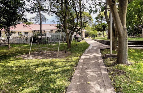 Lusaka House | 2-bedroom apartment in delightful Lusaka's with AC, power backup gardens