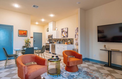 Downtown Apartment | 2 Bedroom Apartment in Downtown