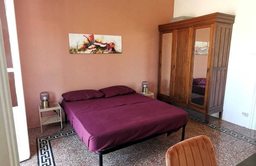Castellammare Apartment | 2 Bedroom Apartment in Palermo