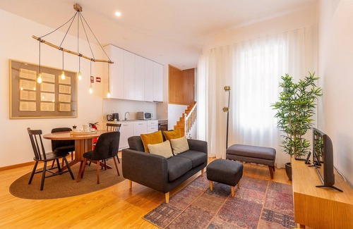 Centro / Baixa Apartment | 2 Bedroom Apartment in Oporto