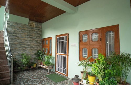 Jaipur Apartment | 2-bedroom apartment in welcoming Jaipur with AC/WIFI/kitchen/Dining Area/TV/