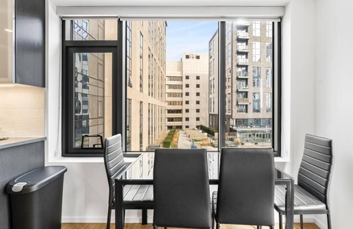 South End Apartment | 2-bedroom apartment in welcoming Boston with AC, fitness room