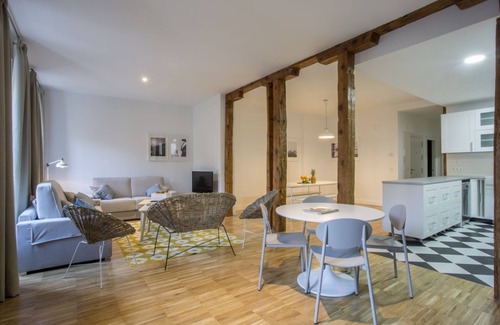 Trafalgar Apartment | 2 Bedroom Apartment - Malasaña
