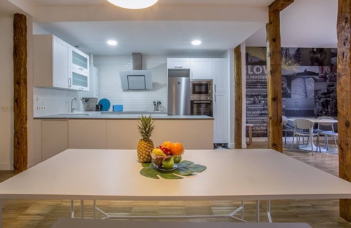 Trafalgar Apartment | 2 Bedroom Apartment - Malasaña