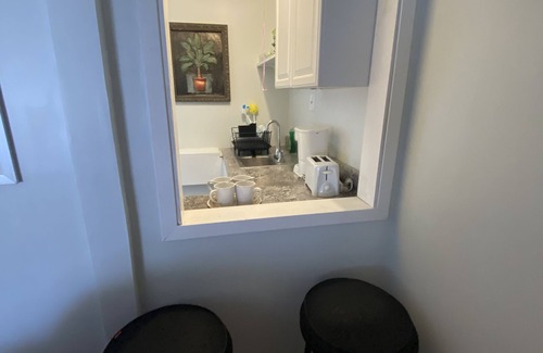 North Bellport Apartment | 2 bedroom apartment minutes away from Gambling, Bars, Restaurants, Water Park.