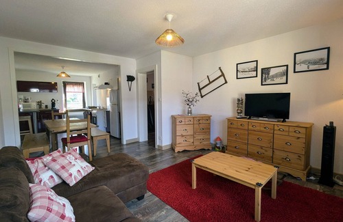 Travexin Apartment | 2-bedroom apartment, up to 6 guests, near ski resorts, downtown Cornimont