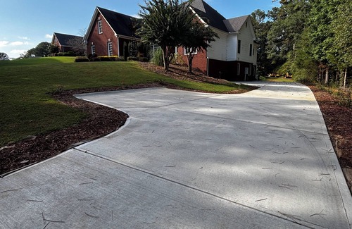 Loganville Apartment | 2-bedroom apartment Loganville with AC, fitness room, bar area