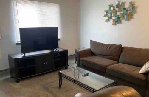 Sioux Falls Apartment | 2-bedroom apartment close to MN and 41st St.
