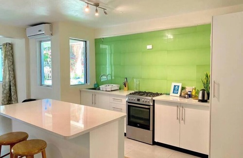Suva Apartment | *2 Bedroom Apartment with Pool - Williamson House