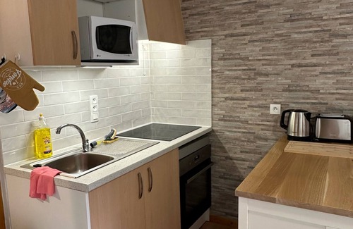 Station de Drouzin le Mont Apartment | 2 bedroom appt 20 mins from Morzine and rest of Portes du Soleil