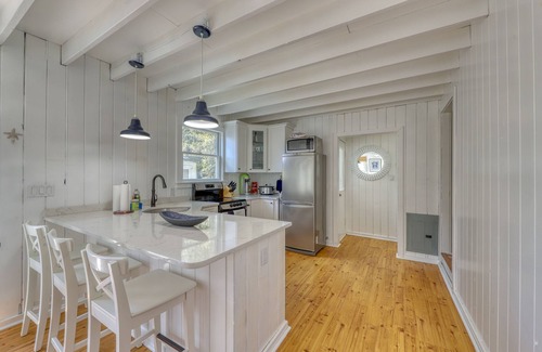 Ocean Bay Park House | 2 Bedroom Apt. in Ocean Bay Park, walk to beach and entertainment