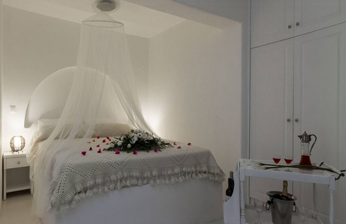 Exomytis Apartment | 2-Bedroom Apt. sea view shared pool